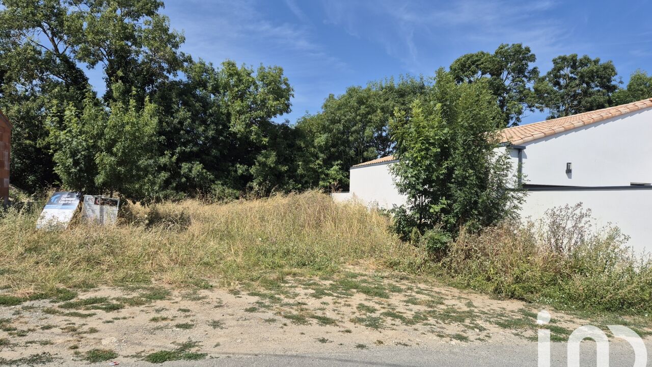 terrain  pièces 283 m2 à vendre à Salles-sur-Mer (17220)