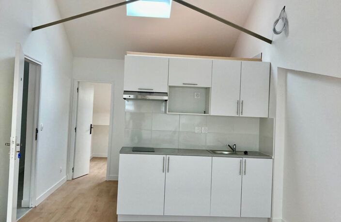 Poitiers, Appartement de 40m2 refait à neuf — photo 2