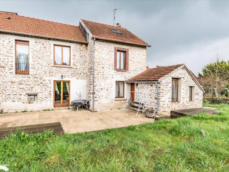 Maison en pierre de 6 pièces principales — photo 1