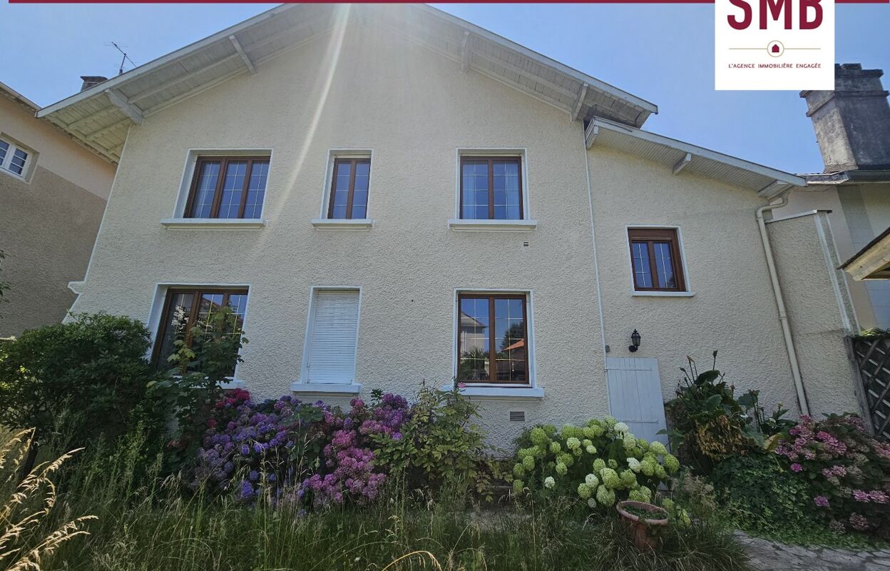 maison 8 pièces 180 m2 à vendre à Pau (64000)