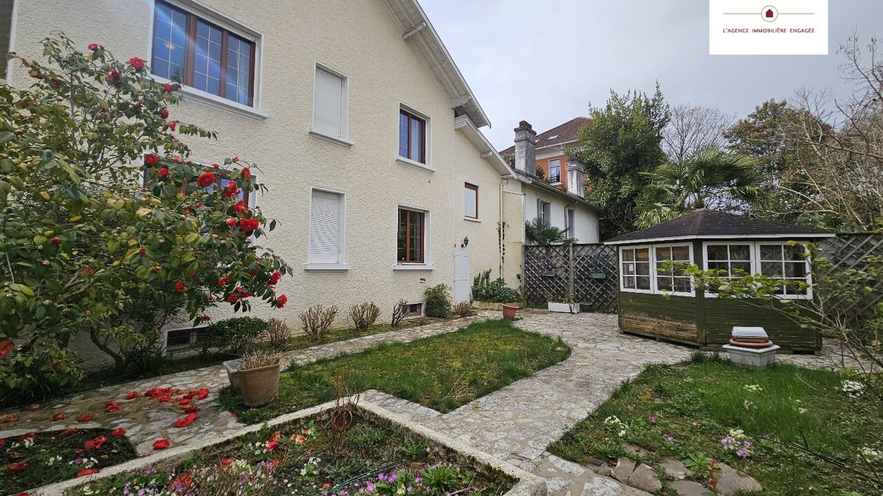 maison 8 pièces 180 m2 à vendre à Pau (64000)