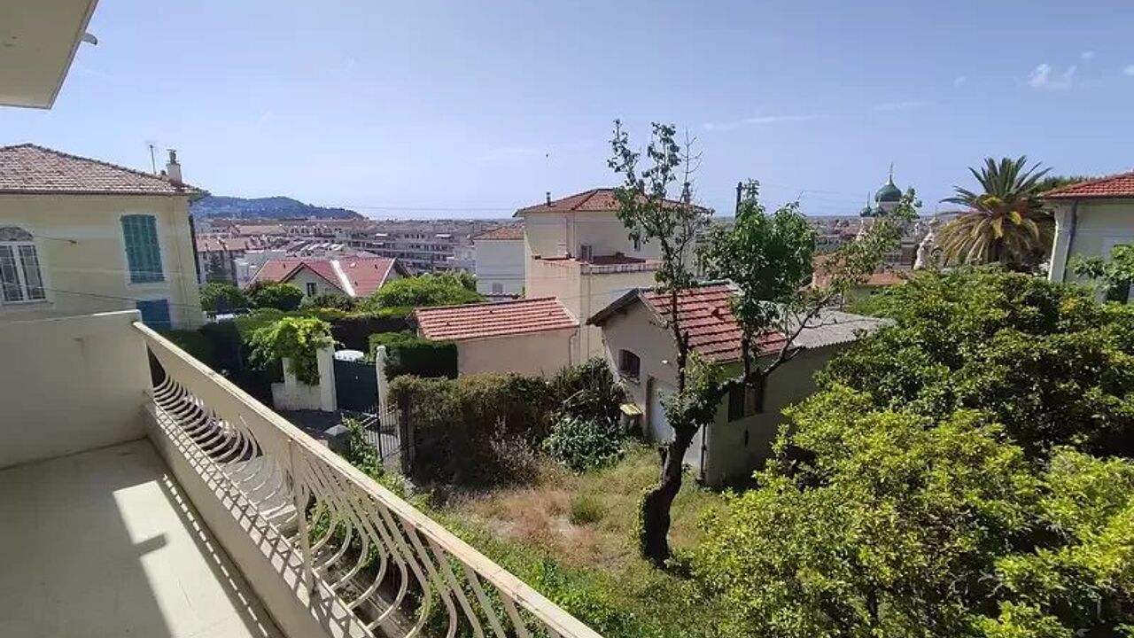 appartement 2 pièces 68 m2 à vendre à Nice (06000)