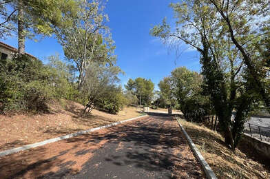 Local industriel  305000 €