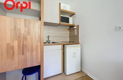 vente appartement 110 000 € à proximité de Lyon 4 (69004)