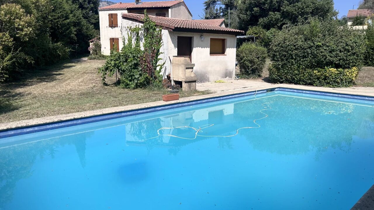 maison 4 pièces 150 m2 à vendre à Saint-Martin-du-Var (06670)