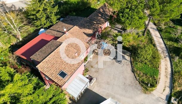 Villa / Maison 9 pièces  à vendre Ruoms 07120