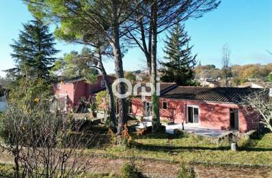 Maison avec 3 logements indépendants et terrain de 2 802 m² — photo du bien