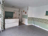 local commercial — photo 4