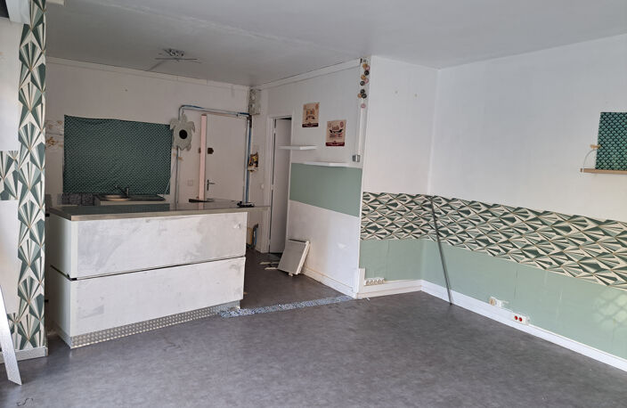 local commercial — photo 4
