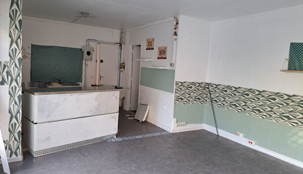 Local commercial 1 pièces  à louer Saintes 17100