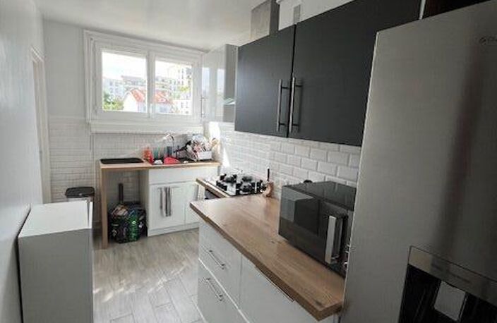 Dernier étage avec balcon, vue dégagée et garage – T4 de 72 m² à deux pas du CHU — photo 2