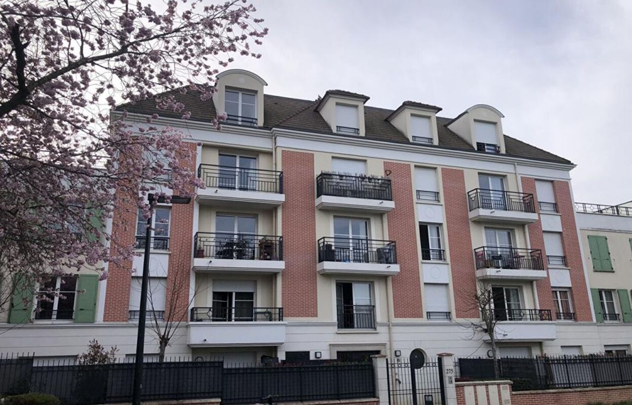 appartement 3 pièces 76 m2 à vendre à Plaisir (78370)