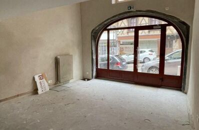 location commerce 378 € CC /mois à proximité de Bulhon (63350)