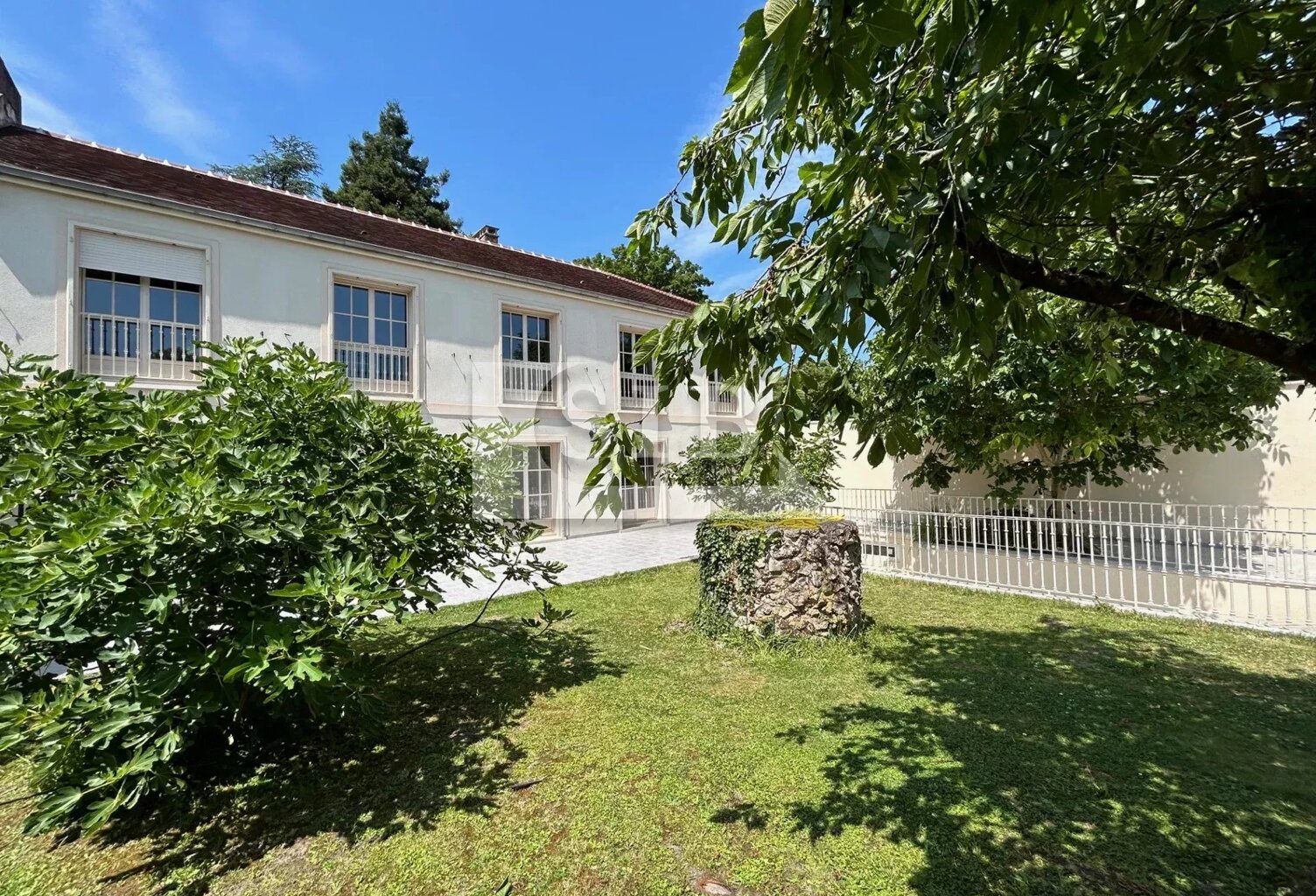 Propriété 9 pièces - 238m² — photo 1