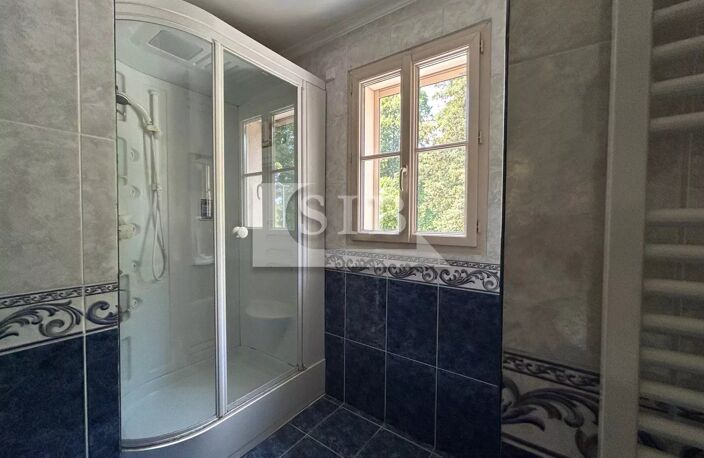 Propriété 9 pièces - 238m² — photo 5