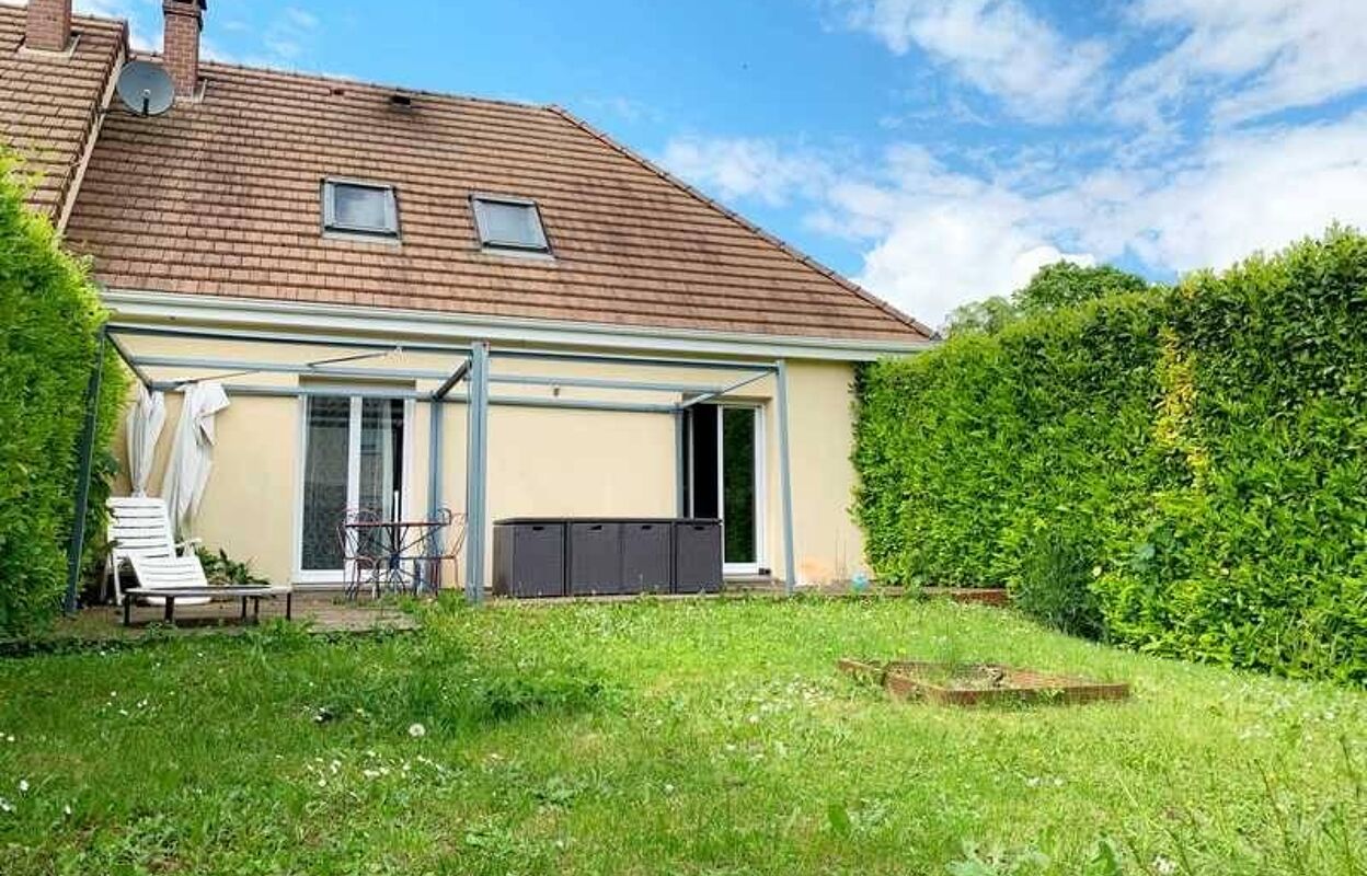 maison 5 pièces 82 m2 à vendre à Gisors (27140)