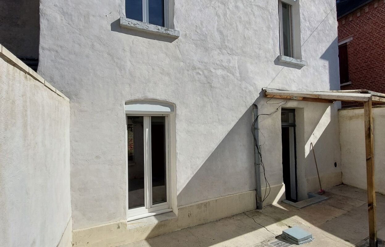 maison 6 pièces 107 m2 à vendre à Ham (80400)