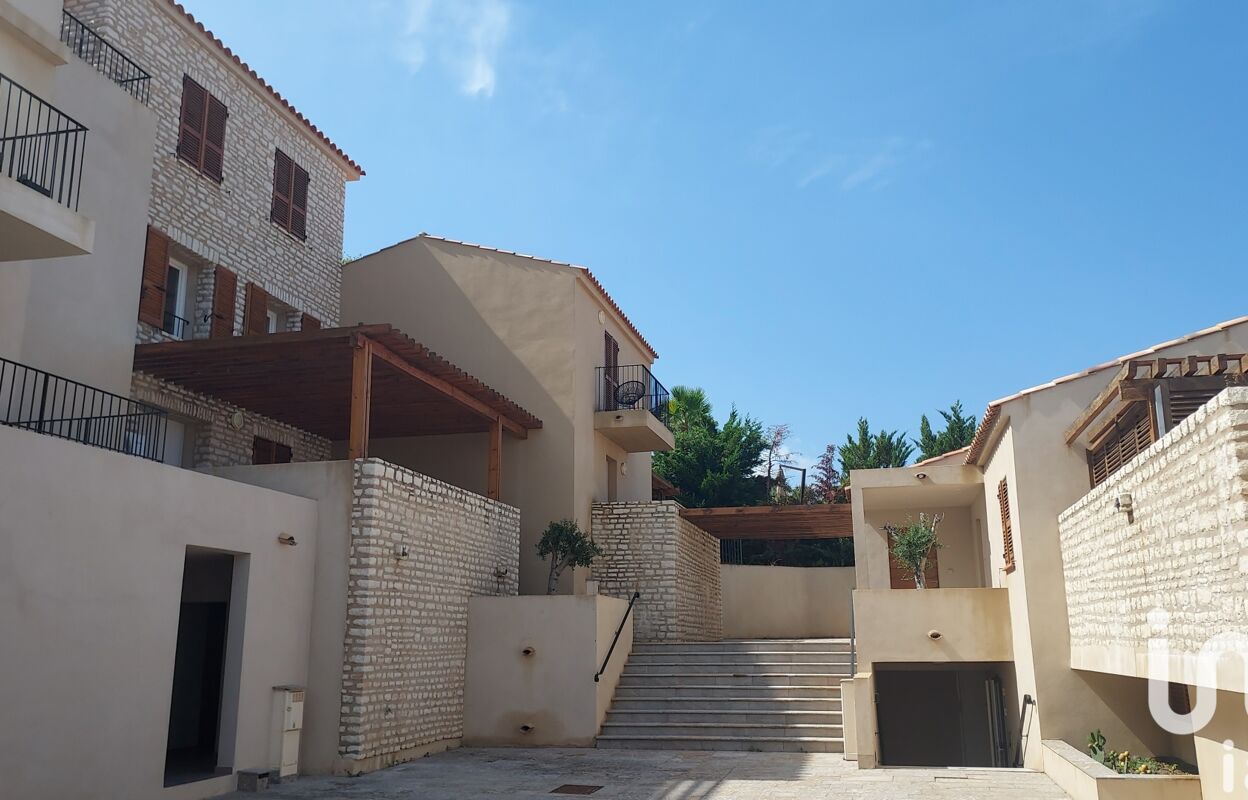 appartement 3 pièces 55 m2 à vendre à Saint-Florent (20217)