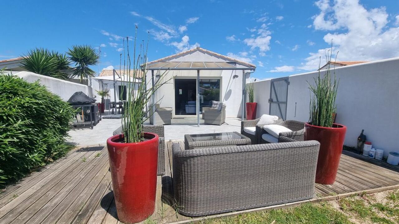 maison 4 pièces 115 m2 à vendre à Rivedoux-Plage (17940)