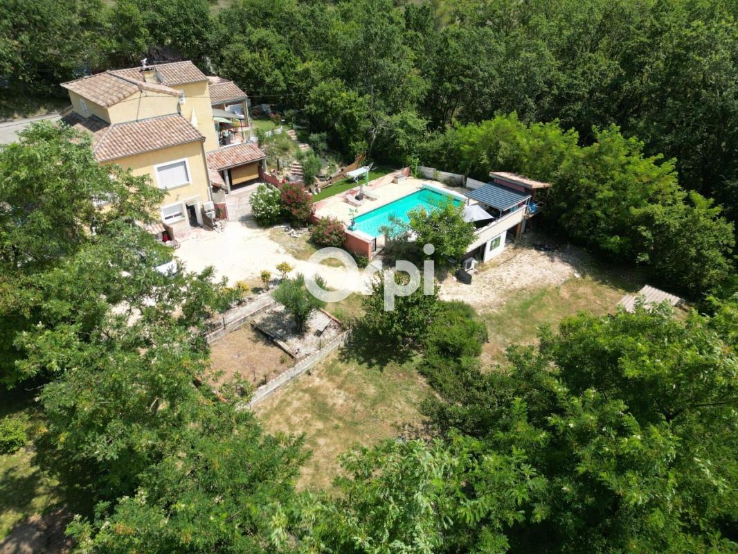 Villa / Maison 7 pièces  à vendre Ruoms 07120