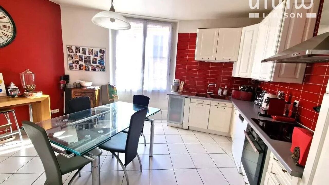 maison 10 pièces 150 m2 à vendre à Sainte-Cécile-les-Vignes (84290)