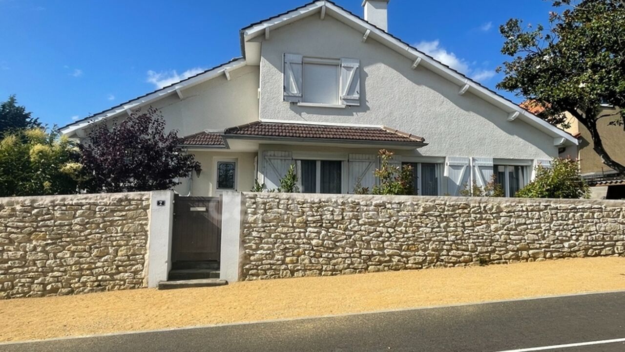 maison 5 pièces 131 m2 à vendre à Châtellerault (86100)