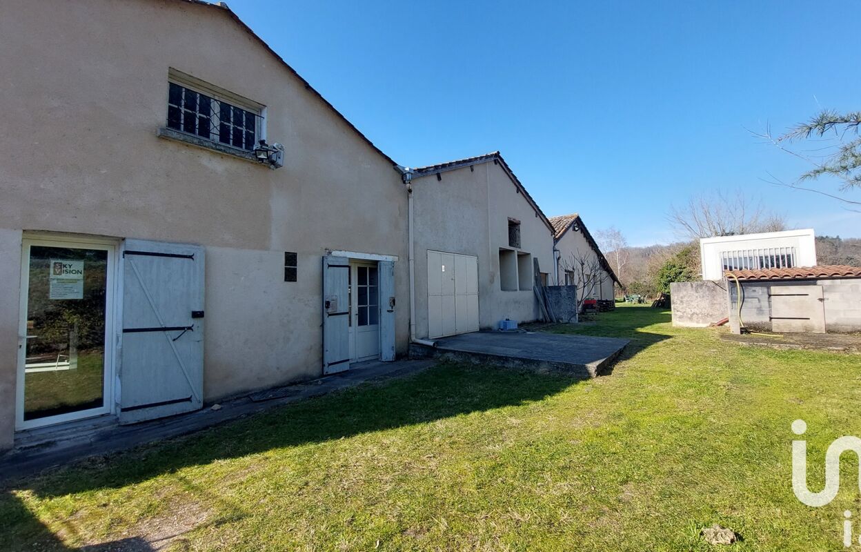 immeuble  pièces 248 m2 à vendre à Lamothe-Montravel (24230)