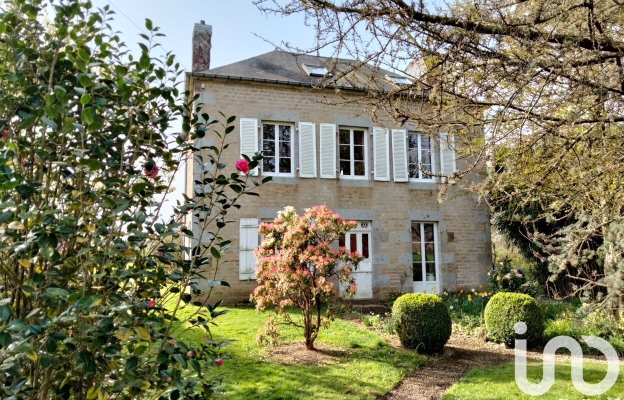 maison 11 pièces 240 m2 à vendre à Vire (14500)