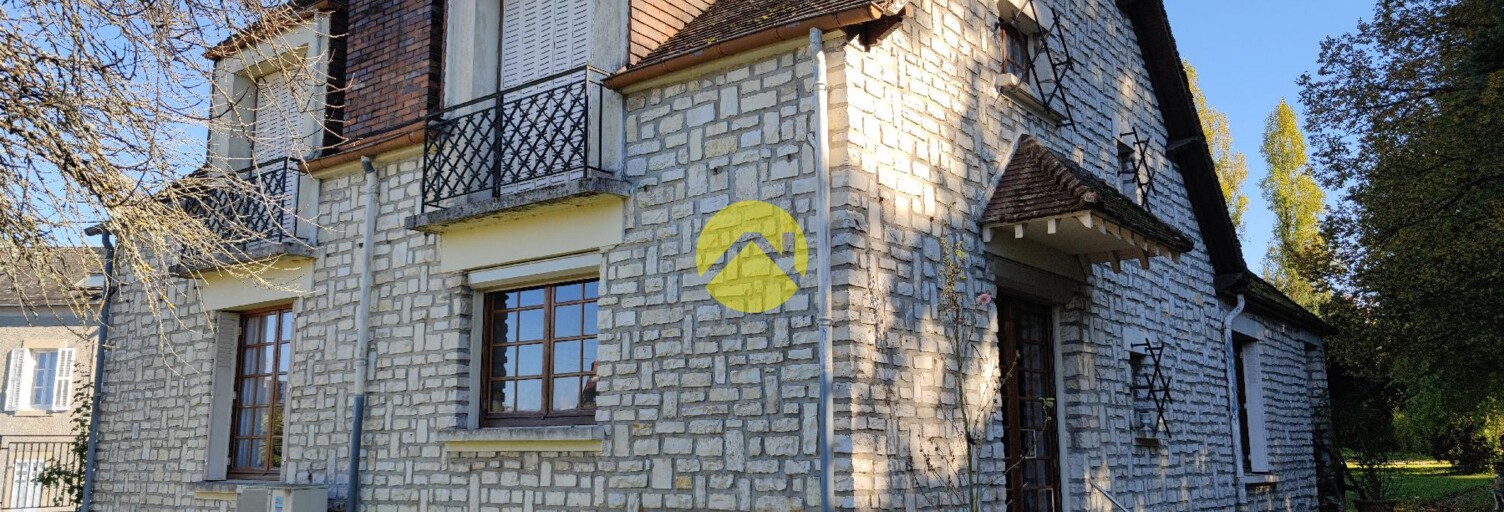 Maison 7 Pièces 174 m² à vendre à La Guerche-sur-l'Aubois (18150)