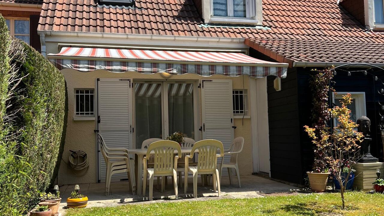 maison 6 pièces 114 m2 à vendre à Montigny-le-Bretonneux (78180)