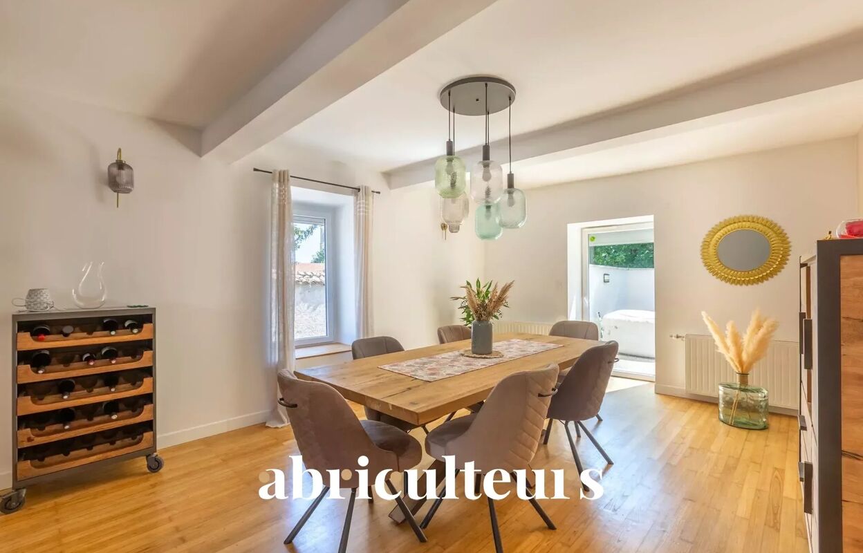 maison 7 pièces 200 m2 à vendre à Saint-Laurent-de-Mure (69720)