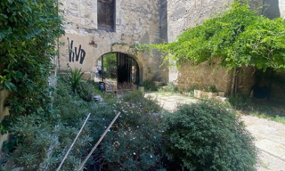 Immeuble  471 m² à vendre à Beaucaire (30300)