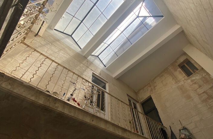 BEAUCAIRE  CENTRE,  bel immeuble  471  m2 , avec  patio de 3 — photo 3