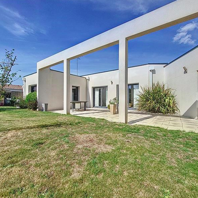 Maison 5 pièces 345600 €