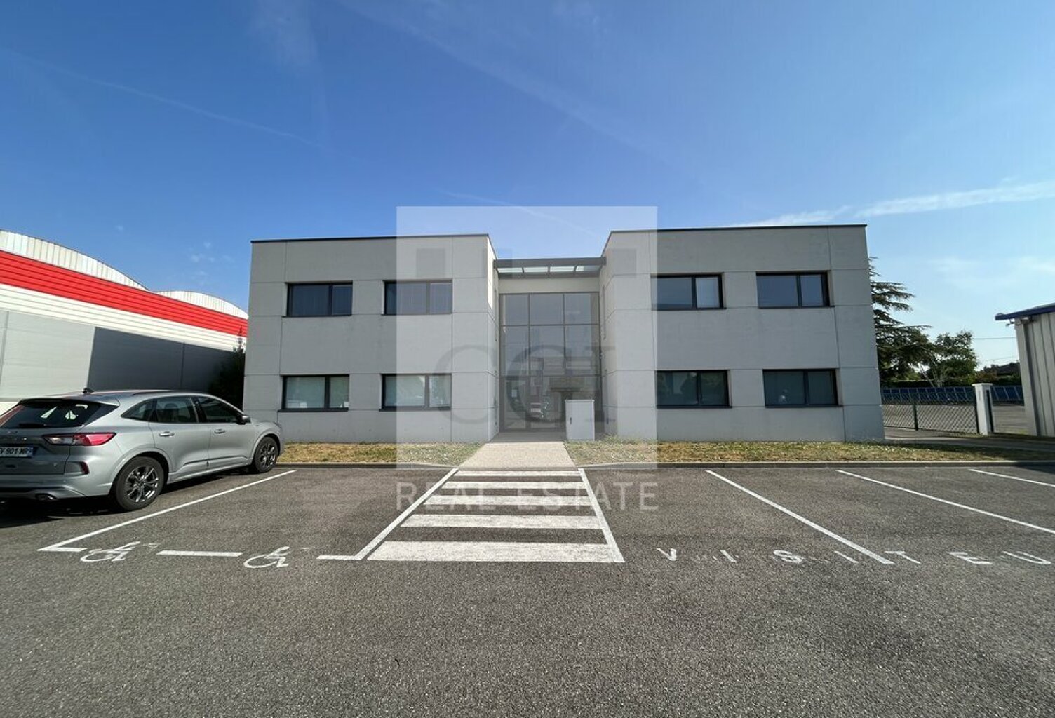 BUREAUX à LOUER — photo 1