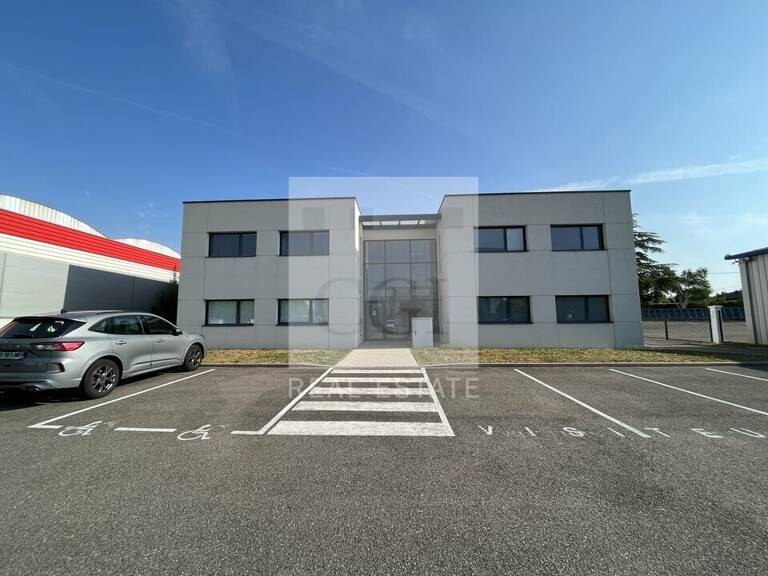 BUREAUX à LOUER — photo 1