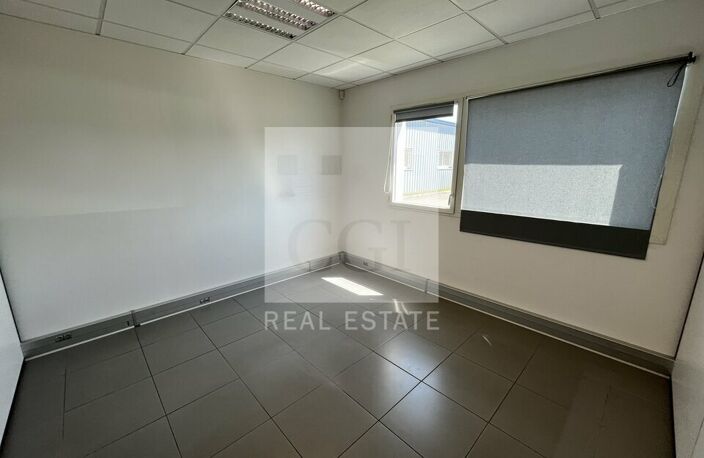 BUREAUX à LOUER — photo 4