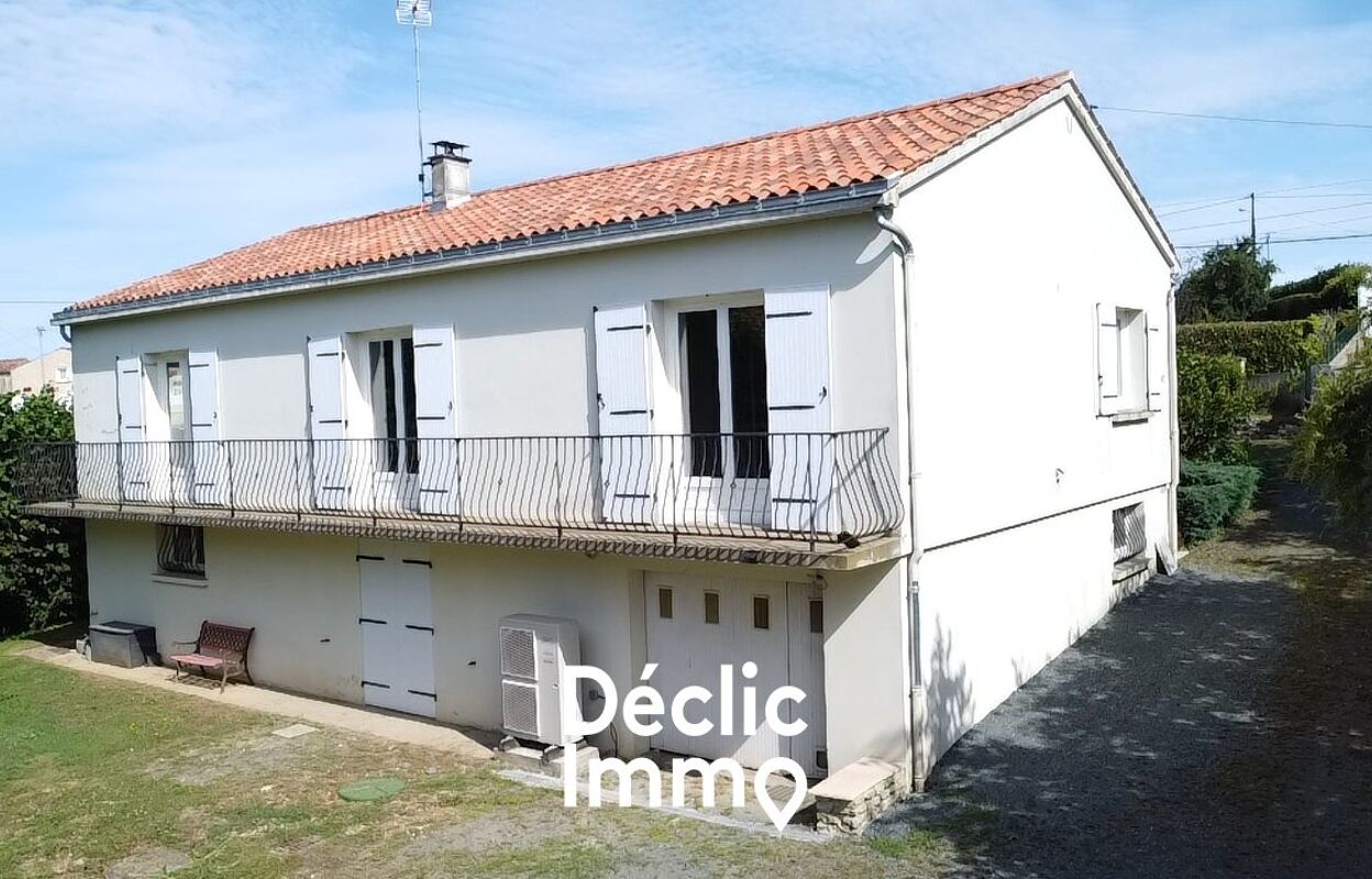 maison 6 pièces 135 m2 à vendre à Saint-Michel-le-Cloucq (85200)