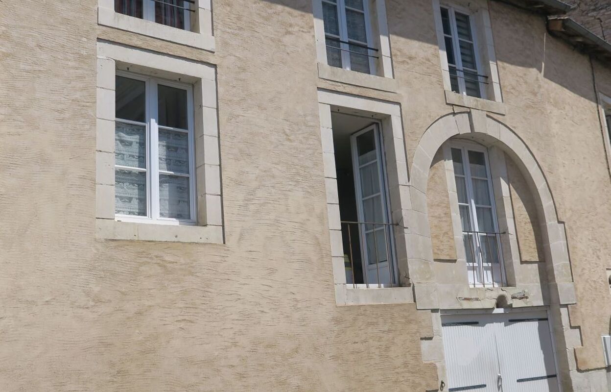 maison 10 pièces 262 m2 à vendre à Chauvigny (86300)