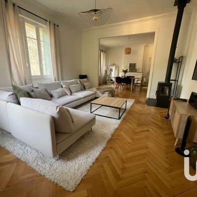 Appartement 5 pièces 159 m²