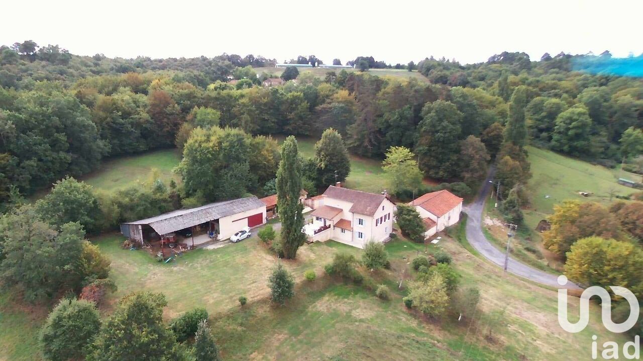 maison 11 pièces 270 m2 à vendre à Grun-Bordas (24380)