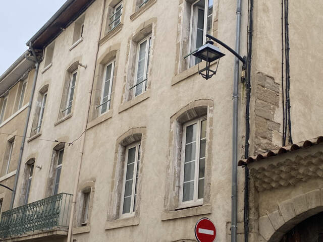 Appartement 3 pièces de 73,99 m2, balcon, vendu loué 17 Rue pêcherie 26100 ROMANS SUR ISERE — photo du bien