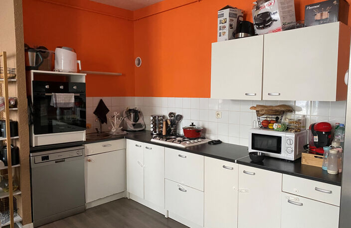 Appartement 3 pièces de 73,99 m2, balcon, vendu loué 17 Rue pêcherie 26100 ROMANS SUR ISERE — photo 3