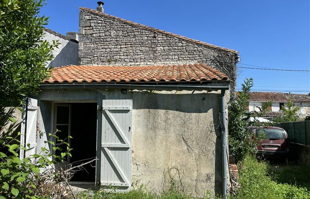 maison 2 pièces 65 m2 à vendre à Douzat (16290)