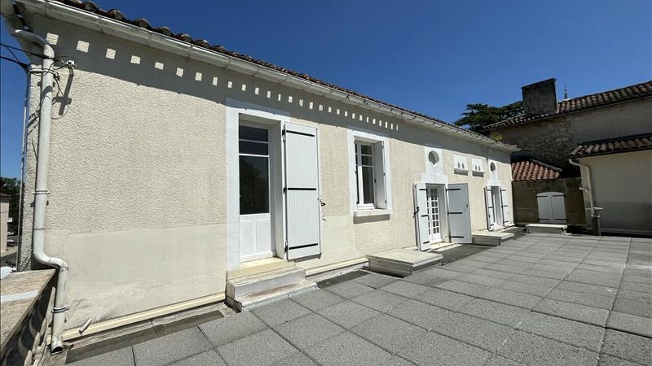 appartement 5 pièces 90 m2 à vendre à La Rochefoucauld-en-Angoumois (16110)