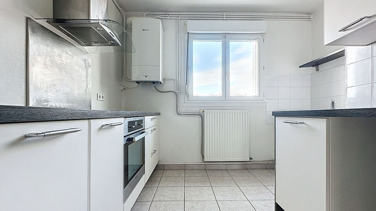 appartement 3 pièces 52 m2 à louer à Bourgoin-Jallieu (38300)