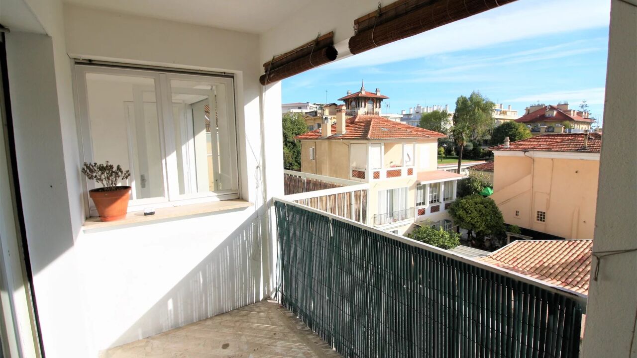 appartement 2 pièces 43 m2 à vendre à Nice (06100)