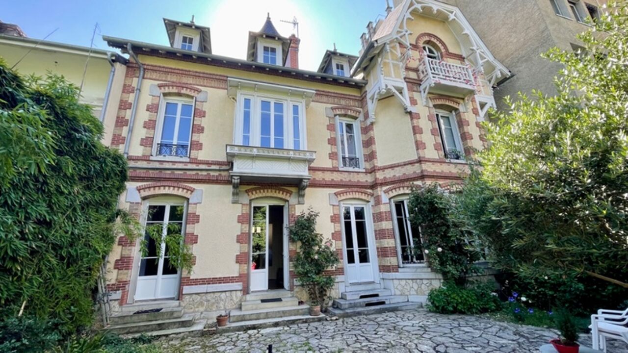 maison 10 pièces 300 m2 à vendre à Tarbes (65000)