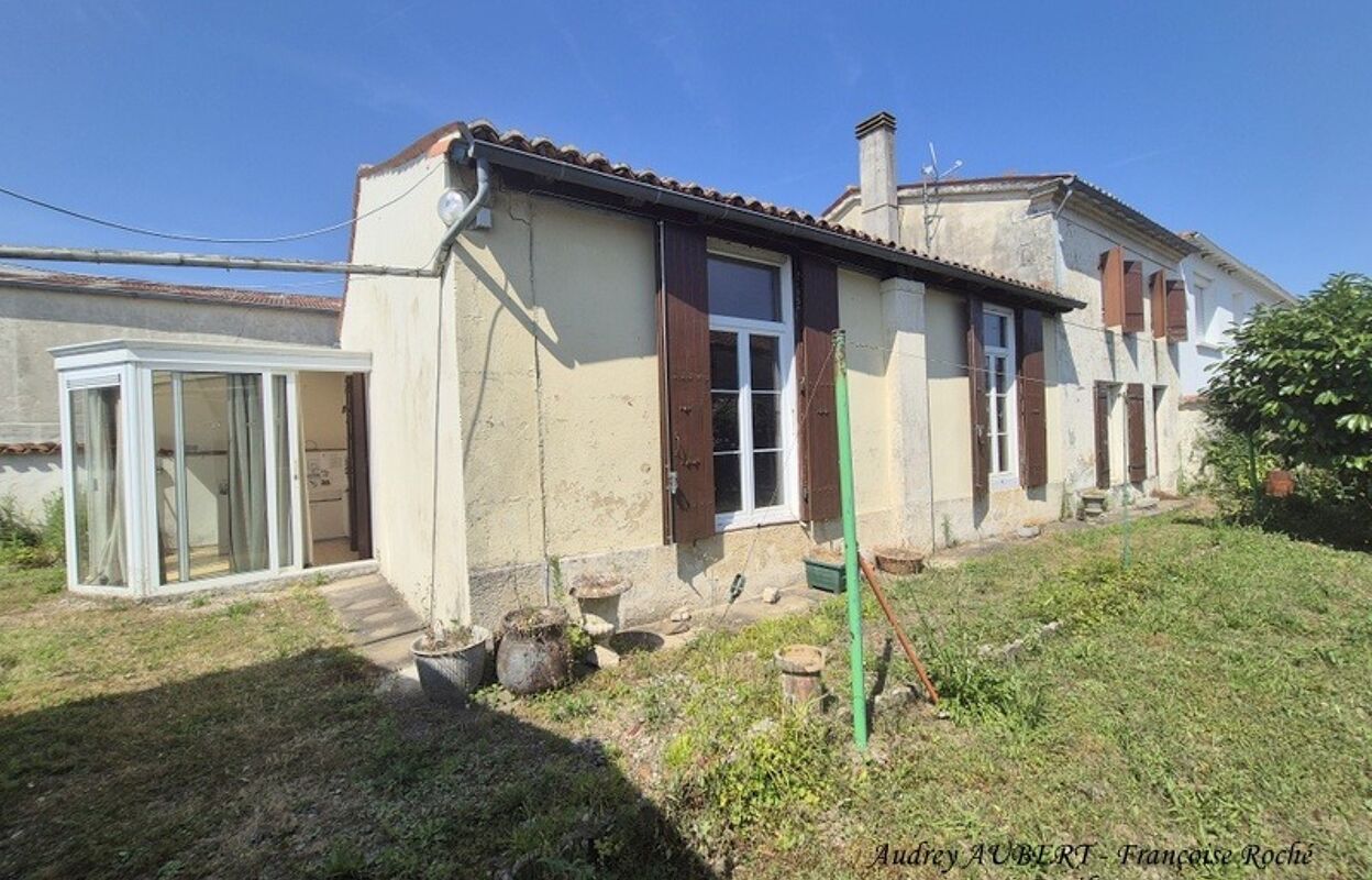 maison 5 pièces 120 m2 à vendre à Essouvert (17400)