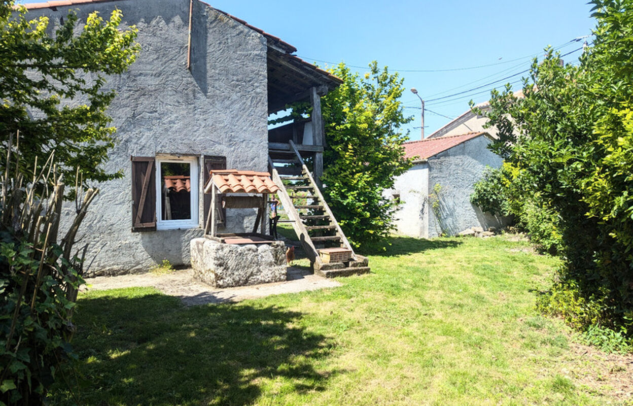 maison 5 pièces 104 m2 à vendre à Lignières-Sonneville (16130)